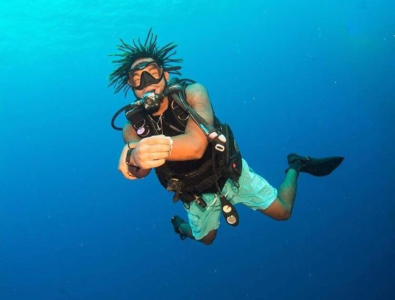 Dimitri Myles - Diving Pic